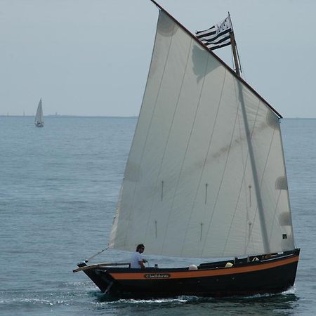 Votre Vue, La Mer, Les Bateaux !!! Wir Sprechen Flieben Deutsch, Touristentipps, We Speak English Concarneau Kültér fotó