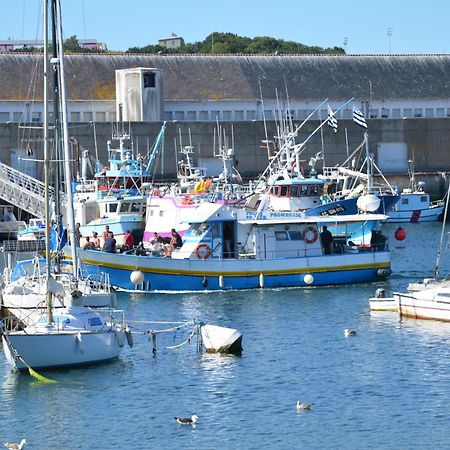 Votre Vue, La Mer, Les Bateaux !!! Wir Sprechen Flieben Deutsch, Touristentipps, We Speak English Concarneau Kültér fotó